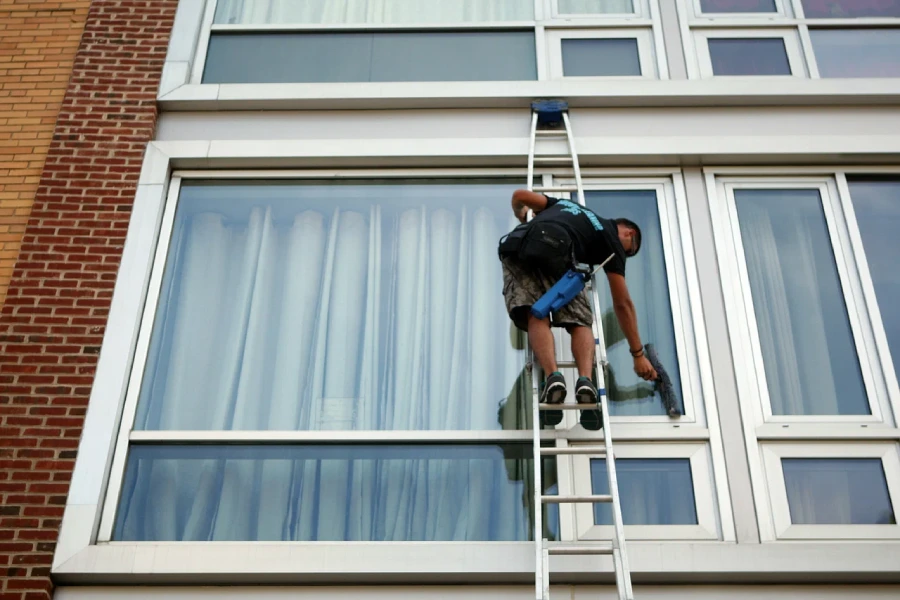 Window Cleaning Services Qatar